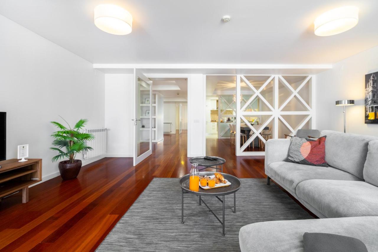 Whome | Luxury Chiado Prime Apartment Lisbona Esterno foto